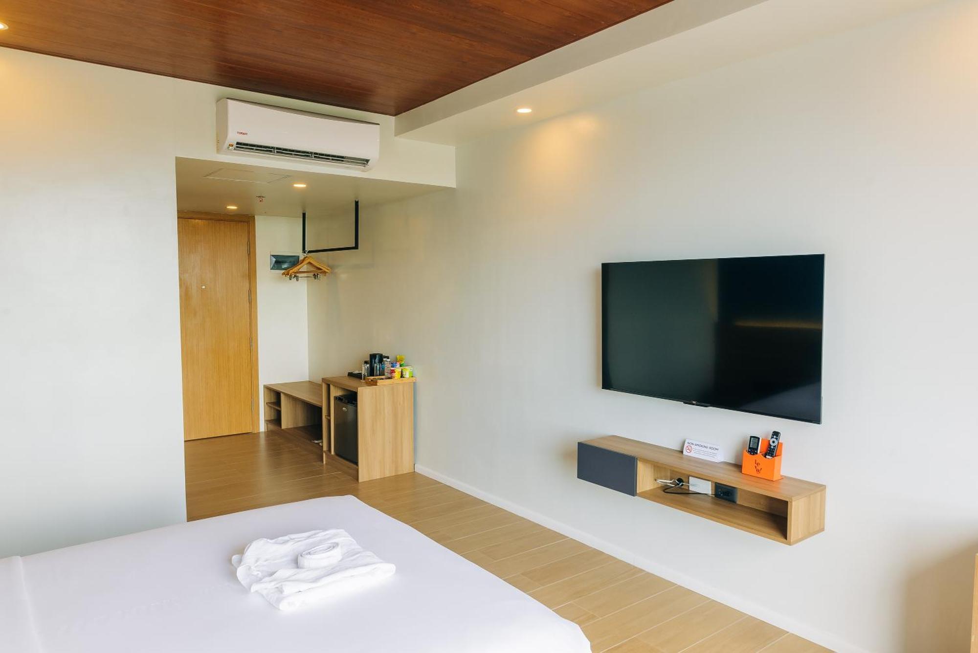 Levo Hotel Urdaneta Bagian luar foto