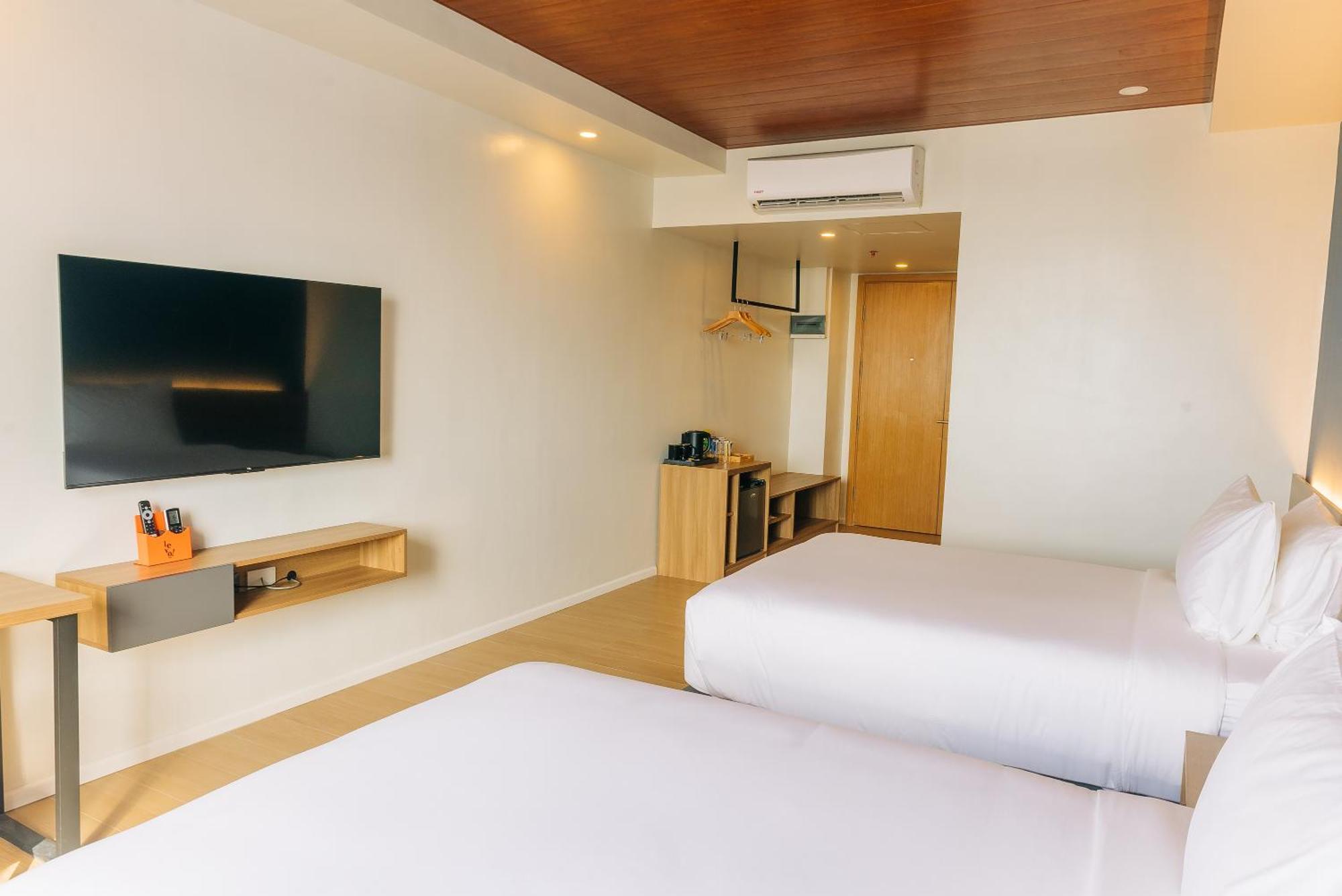 Levo Hotel Urdaneta Bagian luar foto