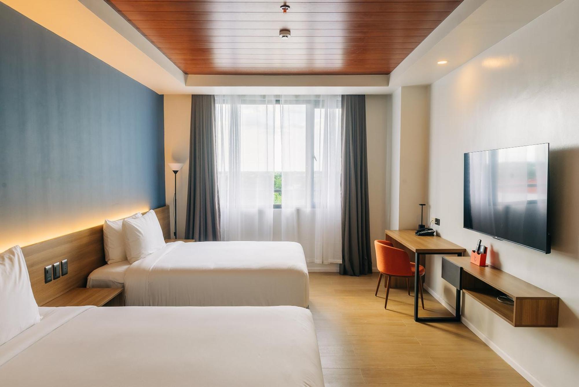 Levo Hotel Urdaneta Bagian luar foto