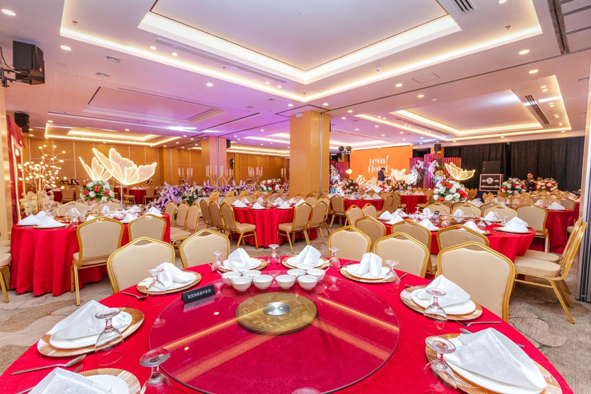 Levo Hotel Urdaneta Bagian luar foto